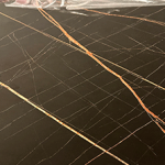 صفحه کابینت 5 سانتی مشکی رگه طلایی براق آرتاویل 410×60